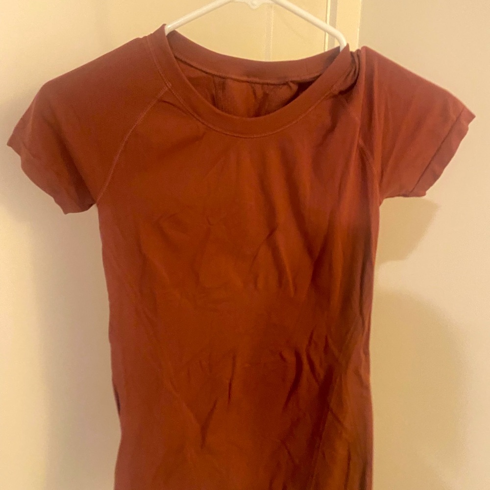 Maroon athleta shirt!